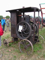 Moteur Amadou a huile lourde semi-diesel Vandercammen-Morin de 1931 (30eme fete des moissons de Saint-Jean-de-Touslas) (1)